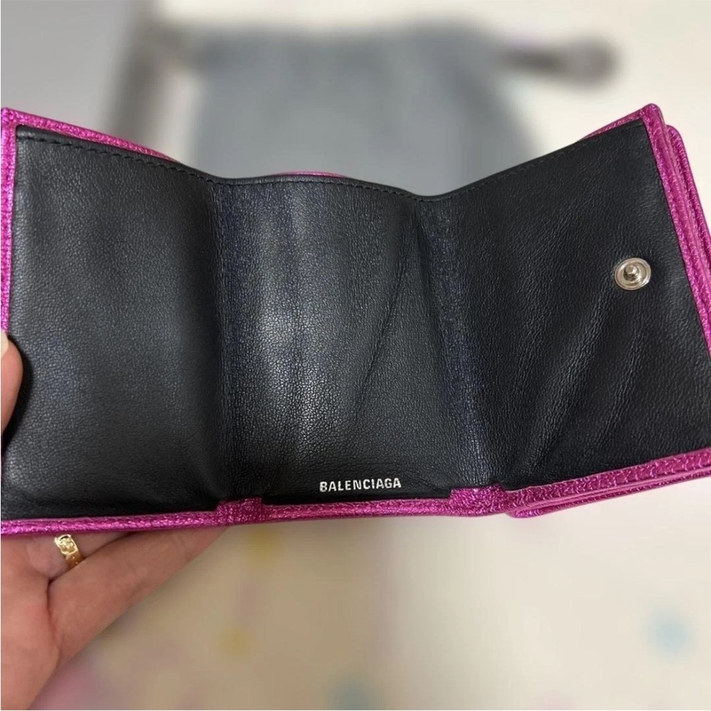 Balenciaga Pink Wallet - Picture 7 of 7